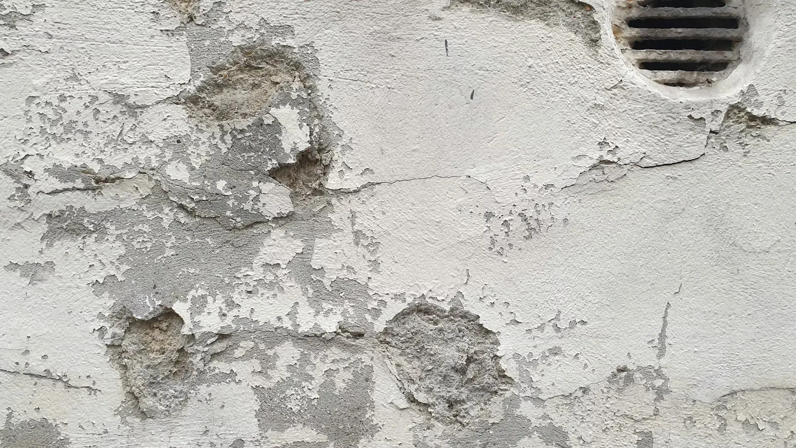 Pier and Beam Crawl Space: 8 Critical Maintenance Tips for Homeowners